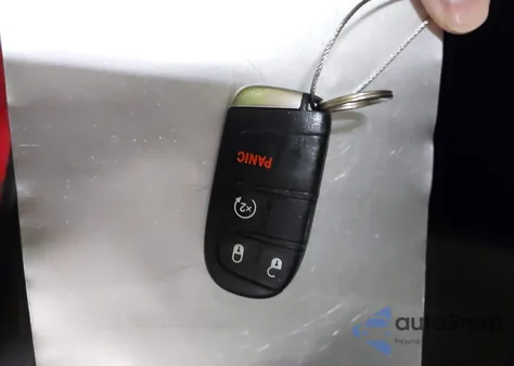 2018 Jeep Renegade Upland Edition 4X4 из США, поврежденный, VIN ZACCJBAB2JPH46483